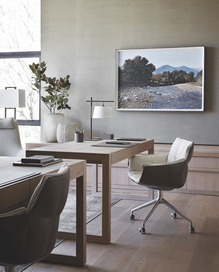 Desks and built in units by Laterale Design in collaboration with The Private House Company - Photograph Elsa Young